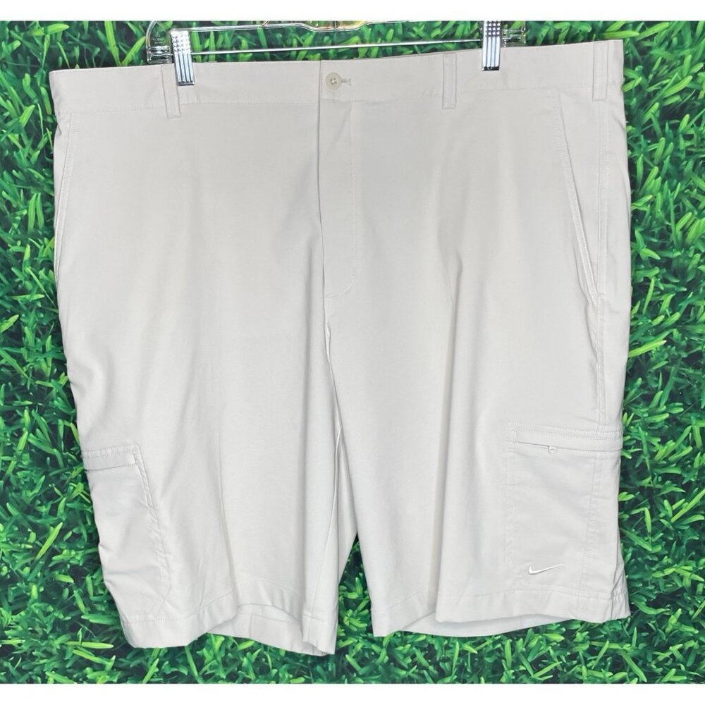 Nike Golf Dri-Fit Flat Front Cargo Shorts Men’s 42 Khaki Beige Polyester Stretch